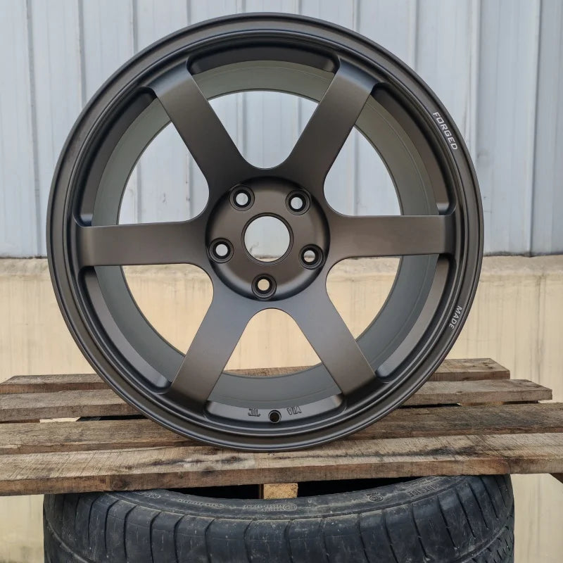 Forged TE37 Racing Wheels – 18 inch (5x114.3)