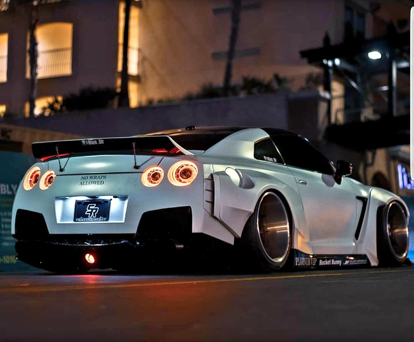 Wide Body Kit for Nissan GTR R35 (2008–2016) – Rocket Bunny